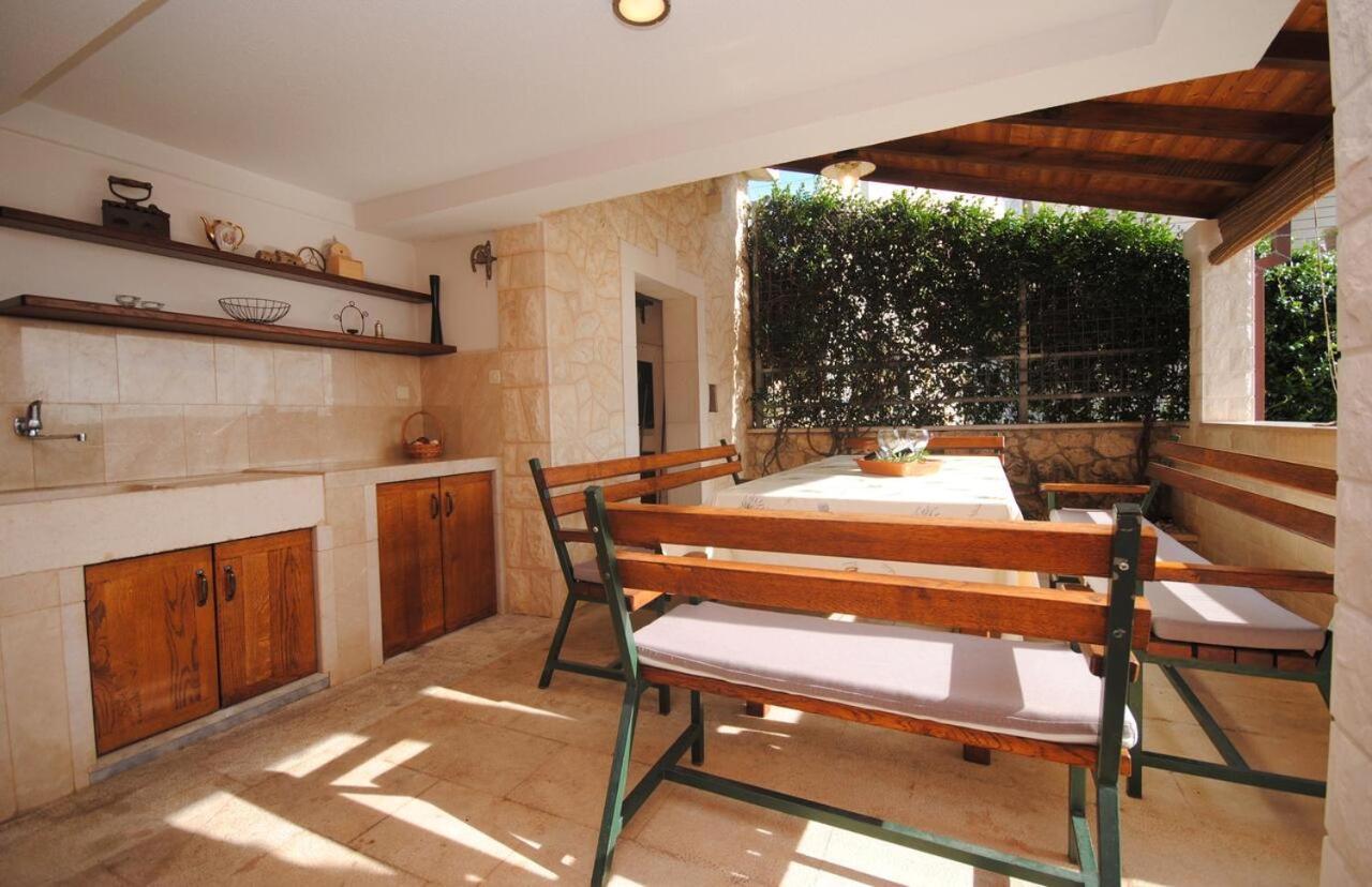 Seaview Luxury Apartment "Lucy" With Terrace & Vintage Summer Kitchen Trogir Exterior photo